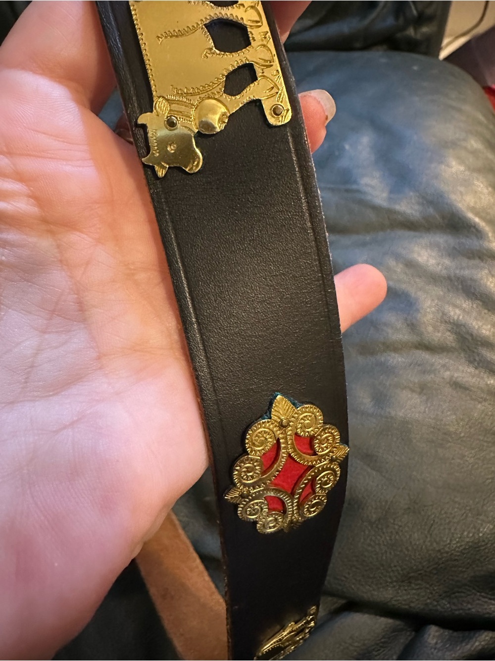 Vintage Swiss Leather Cowbell Belt Black Brass Alpine Cow Farmer Motif 35” - Picture 8 of 9